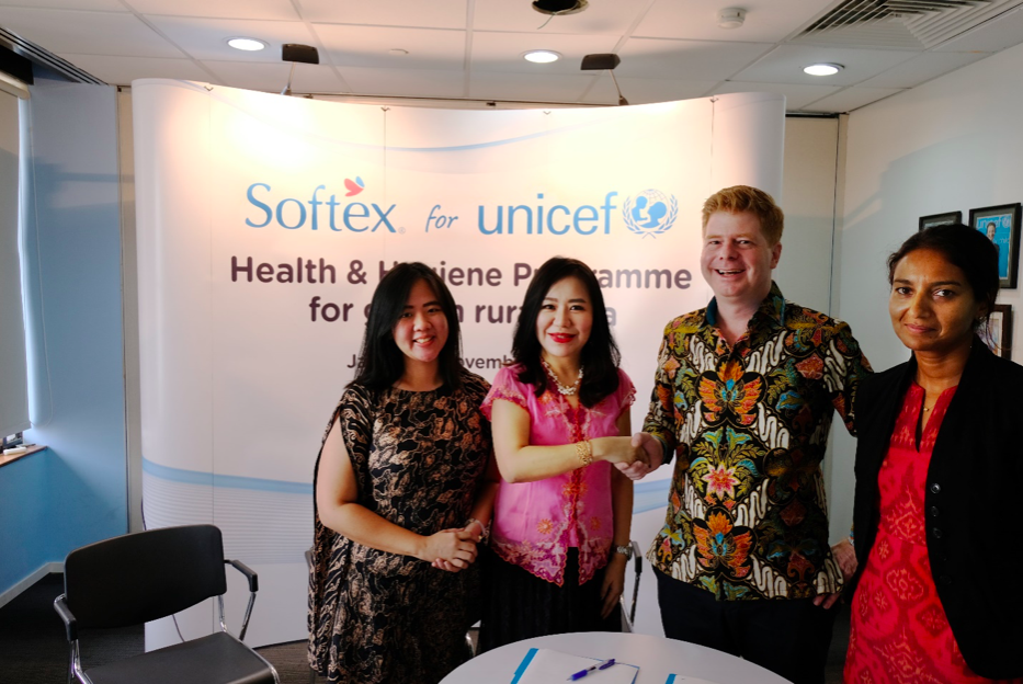 Softex Indonesia dan UNICEF Bekerjasama Membantu Remaja Putri di Pelosok Indonesia Jalankan Kebersihan Menstruasi